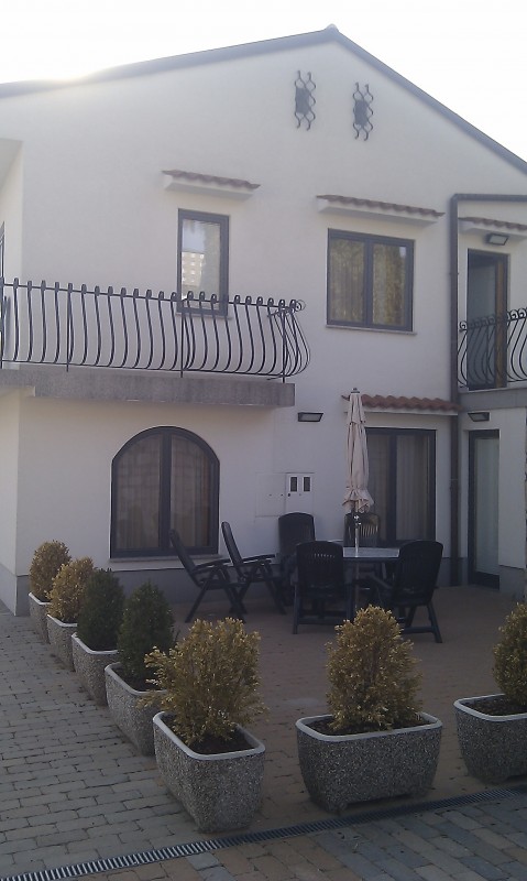 UBYTOVANI